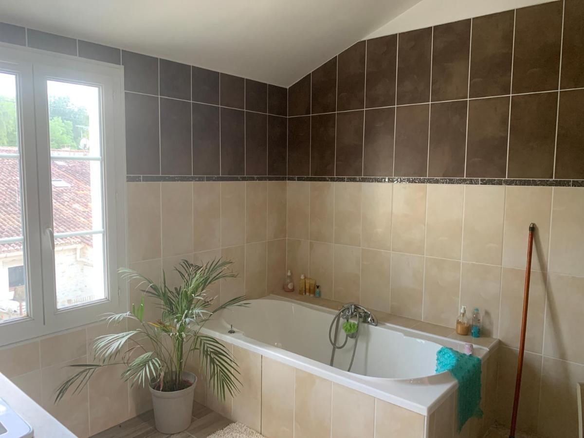 Les 5 Timbres Villa Montpellier-de-Médillan Екстериор снимка